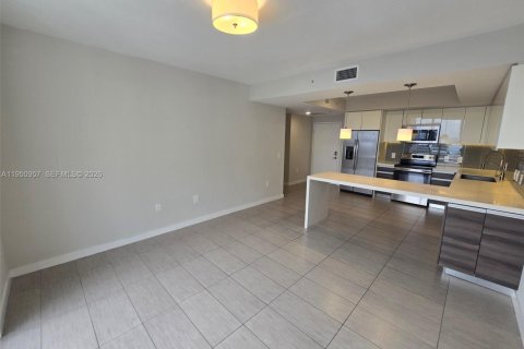 Appartement à louer à Miami, Floride: 3 chambres, 119.84 m2 № 2007641 - photo 13