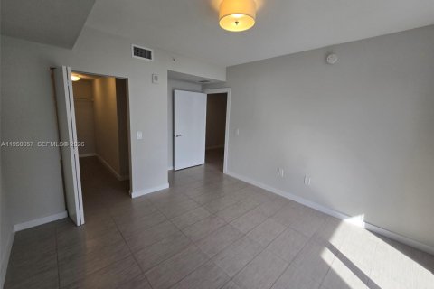 Appartement à louer à Miami, Floride: 3 chambres, 119.84 m2 № 2007641 - photo 19
