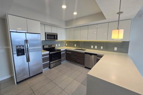 Appartement à louer à Miami, Floride: 3 chambres, 119.84 m2 № 2007641 - photo 10