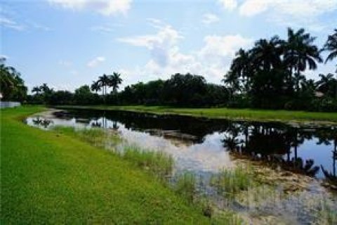 Casa en alquiler en Weston, Florida, 3 dormitorios, 151.71 m2 № 1142380 - foto 1