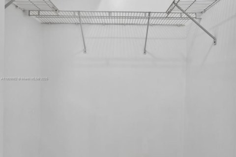 Copropriété à vendre à North Miami Beach, Floride: 1 chambre, 61.13 m2 № 1965636 - photo 21