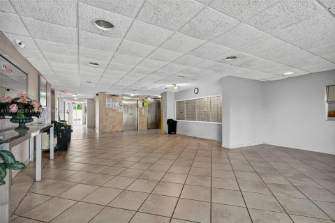 Copropriété à vendre à North Miami Beach, Floride: 1 chambre, 61.13 m2 № 1965636 - photo 30