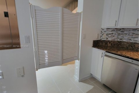 Townhouse in Miramar, Florida 3 bedrooms, 121.33 sq.m. № 2046941 - photo 17