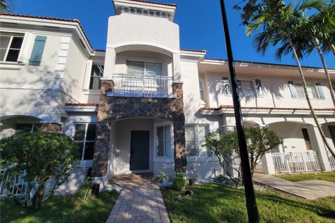 Townhouse in Miramar, Florida 3 bedrooms, 121.33 sq.m. № 2046941 - photo 2