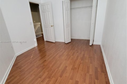 Townhouse in Miramar, Florida 3 bedrooms, 121.33 sq.m. № 2046941 - photo 14