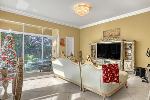 House in Lake Worth, Florida 6 bedrooms, 407 sq.m. № 2190204 - photo 17