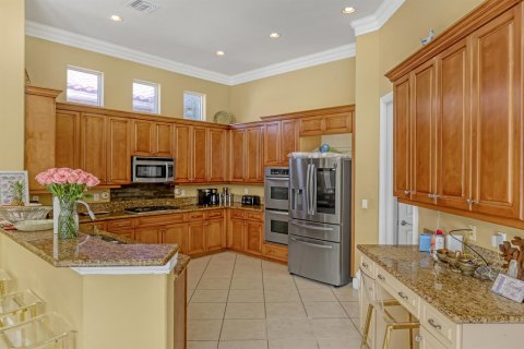 House in Lake Worth, Florida 6 bedrooms, 407 sq.m. № 2190204 - photo 22