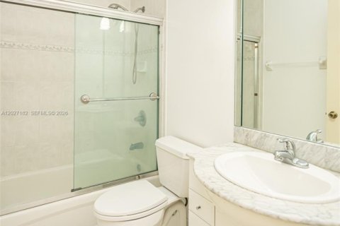 Casa en venta en Miami Lakes, Florida, 4 dormitorios, 207.26 m2 № 2169962 - foto 22