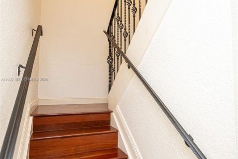 Casa en venta en Miami Lakes, Florida, 4 dormitorios, 207.26 m2 № 2169962 - foto 10