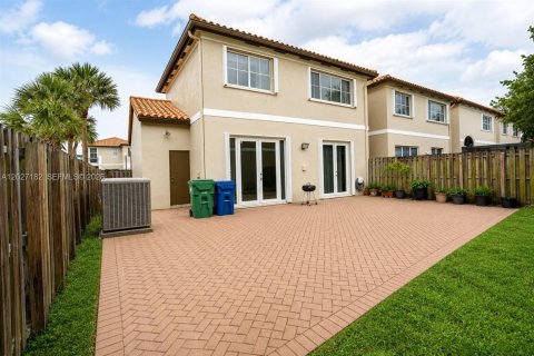 Casa en venta en Miami Lakes, Florida, 4 dormitorios, 207.26 m2 № 2169962 - foto 23