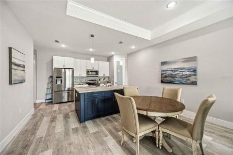 Immobilier commercial à vendre à Punta Gorda, Floride: 669 chambres, 269.23 m2 № 2420335 - photo 13