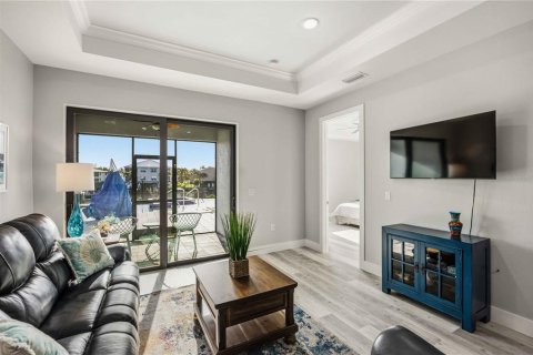 Immobilier commercial à vendre à Punta Gorda, Floride: 669 chambres, 269.23 m2 № 2420335 - photo 7