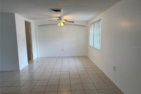 House in Hudson, Florida 3 bedrooms, 123.19 sq.m. № 2221810 - photo 7