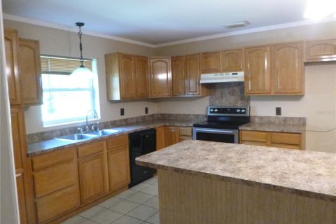 House in Fort Meade, Florida 3 bedrooms, 169.08 sq.m. № 1807517 - photo 5