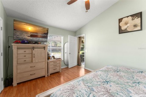 House in Deltona, Florida 4 bedrooms, 160.07 sq.m. № 1754794 - photo 15