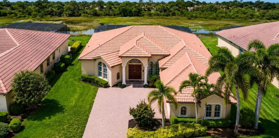 Casa en Port St. Lucie, Florida 3 dormitorios, 243.5 m2 № 2190258