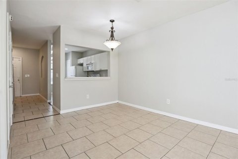 Townhouse in Orlando, Florida 2 bedrooms, 102.75 sq.m. № 2377928 - photo 2