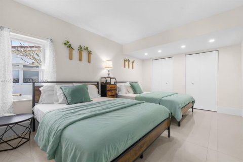 Casa en venta en Wilton Manors, Florida, 3 dormitorios, 140.65 m2 № 2008696 - foto 17