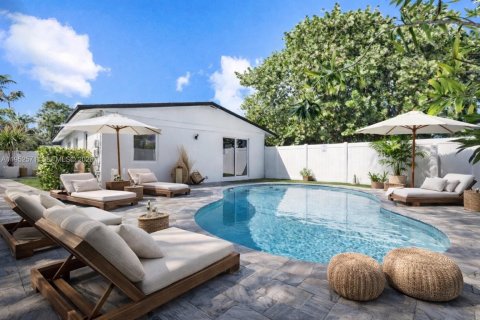 Casa en Wilton Manors, Florida 3 dormitorios, 140.65 m2 № 2008696