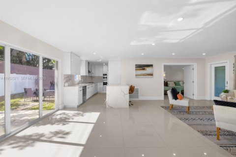 Casa en venta en Wilton Manors, Florida, 3 dormitorios, 140.65 m2 № 2008696 - foto 6