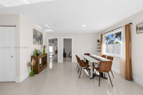 Casa en venta en Wilton Manors, Florida, 3 dormitorios, 140.65 m2 № 2008696 - foto 11