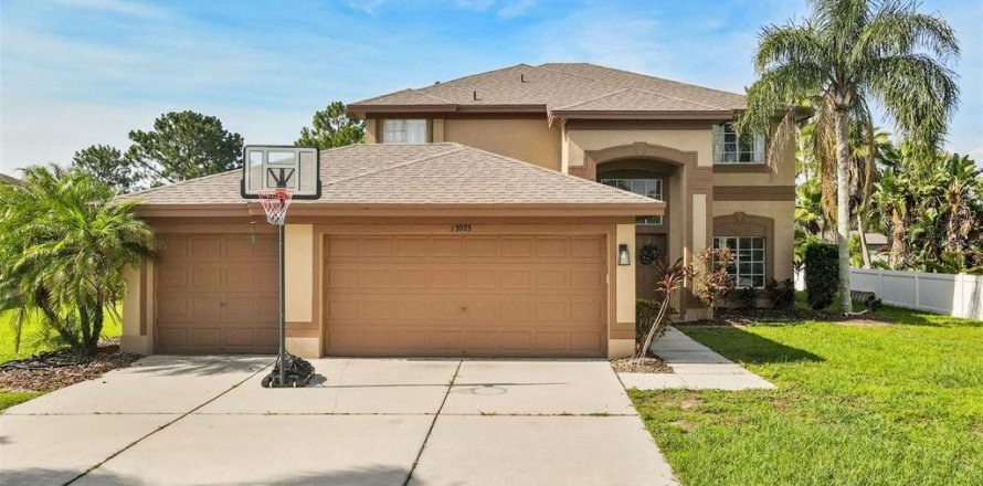 Villa ou maison à Riverview, Floride 5 chambres, 262.54 m2 № 1802188