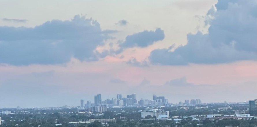 Condo in Fort Lauderdale, Florida, 1 bedroom  № 642560