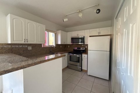 Condo in Homestead, Florida, 3 bedrooms  № 2052917 - photo 4