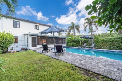 House in Miami Shores, Florida 3 bedrooms, 217.11 sq.m. № 1854987 - photo 1