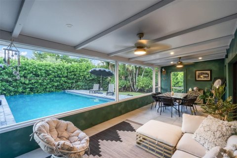 House in Miami Shores, Florida 3 bedrooms, 217.11 sq.m. № 1854987 - photo 21