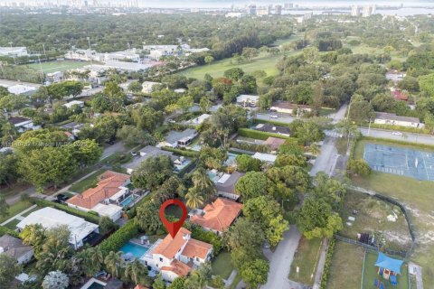 House in Miami Shores, Florida 3 bedrooms, 217.11 sq.m. № 1854987 - photo 7