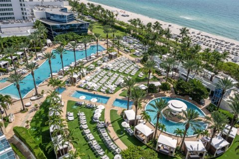 Condominio en venta en Miami Beach, Florida, 50.54 m2 № 1936428 - foto 2