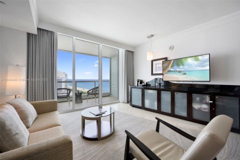 Condominio en venta en Miami Beach, Florida, 50.54 m2 № 1936428 - foto 18