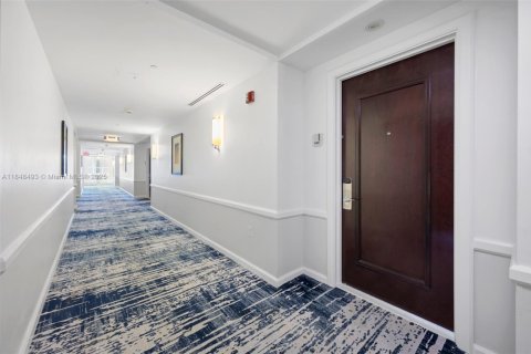 Condominio en venta en Miami Beach, Florida, 50.54 m2 № 1936428 - foto 25