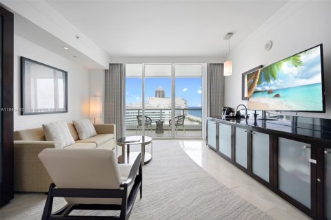 Condominio en venta en Miami Beach, Florida, 50.54 m2 № 1936428 - foto 13
