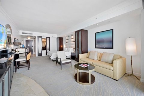 Condominio en venta en Miami Beach, Florida, 50.54 m2 № 1936428 - foto 19