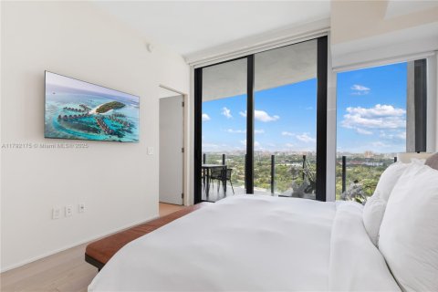 Condo in Miami, Florida, 2 bedrooms  № 1655932 - photo 14