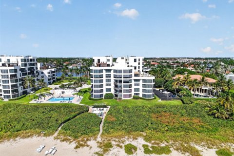 Condo in Highland Beach, Florida, 2 bedrooms № 2317121 - photo 2