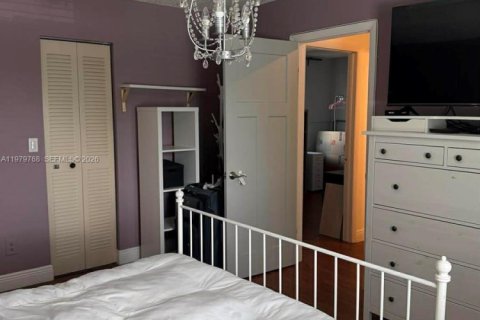 Adosado en venta en Miami, Florida, 3 dormitorios, 128.02 m2 № 2044055 - foto 14