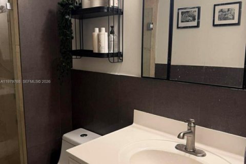 Adosado en venta en Miami, Florida, 3 dormitorios, 128.02 m2 № 2044055 - foto 15