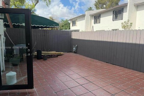 Adosado en venta en Miami, Florida, 3 dormitorios, 128.02 m2 № 2044055 - foto 23
