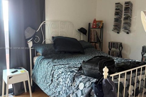 Adosado en venta en Miami, Florida, 3 dormitorios, 128.02 m2 № 2044055 - foto 20