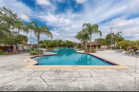 Adosado en venta en Miami, Florida, 3 dormitorios, 128.02 m2 № 2044055 - foto 27