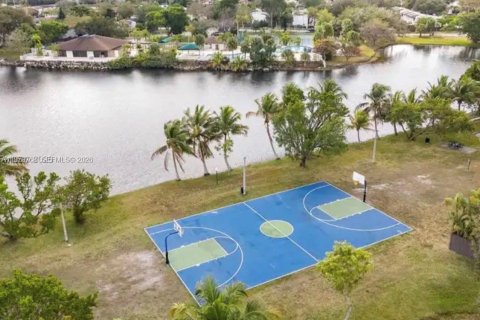 Adosado en venta en Miami, Florida, 3 dormitorios, 128.02 m2 № 2044055 - foto 29