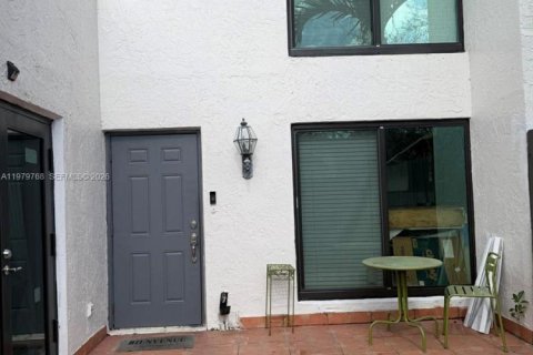 Adosado en venta en Miami, Florida, 3 dormitorios, 128.02 m2 № 2044055 - foto 5