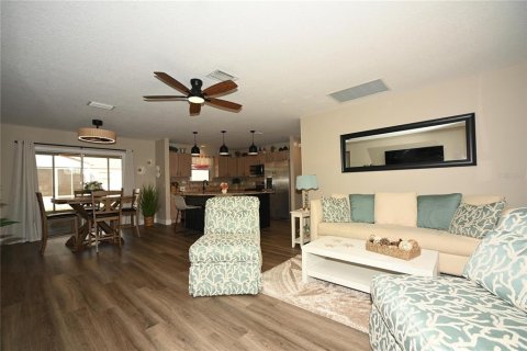 Villa ou maison à vendre à The Villages, Floride: 3 chambres, 129.32 m2 № 2407164 - photo 7