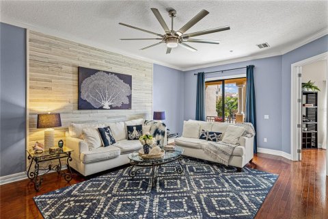 Townhouse in Apollo Beach, Florida 5 bedrooms, 299.33 sq.m. № 2091885 - photo 6
