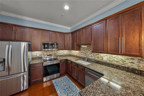 Townhouse in Apollo Beach, Florida 5 bedrooms, 299.33 sq.m. № 2091885 - photo 30