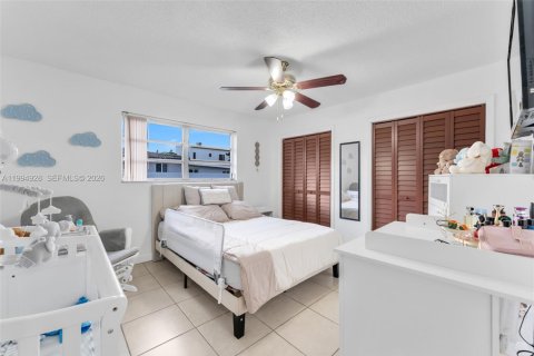 Купить коммерческую недвижимость в Майами, Флорида 230.4м2, № 2062826 - фото 21