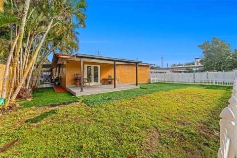 Купить коммерческую недвижимость в Майами, Флорида 230.4м2, № 2062826 - фото 28